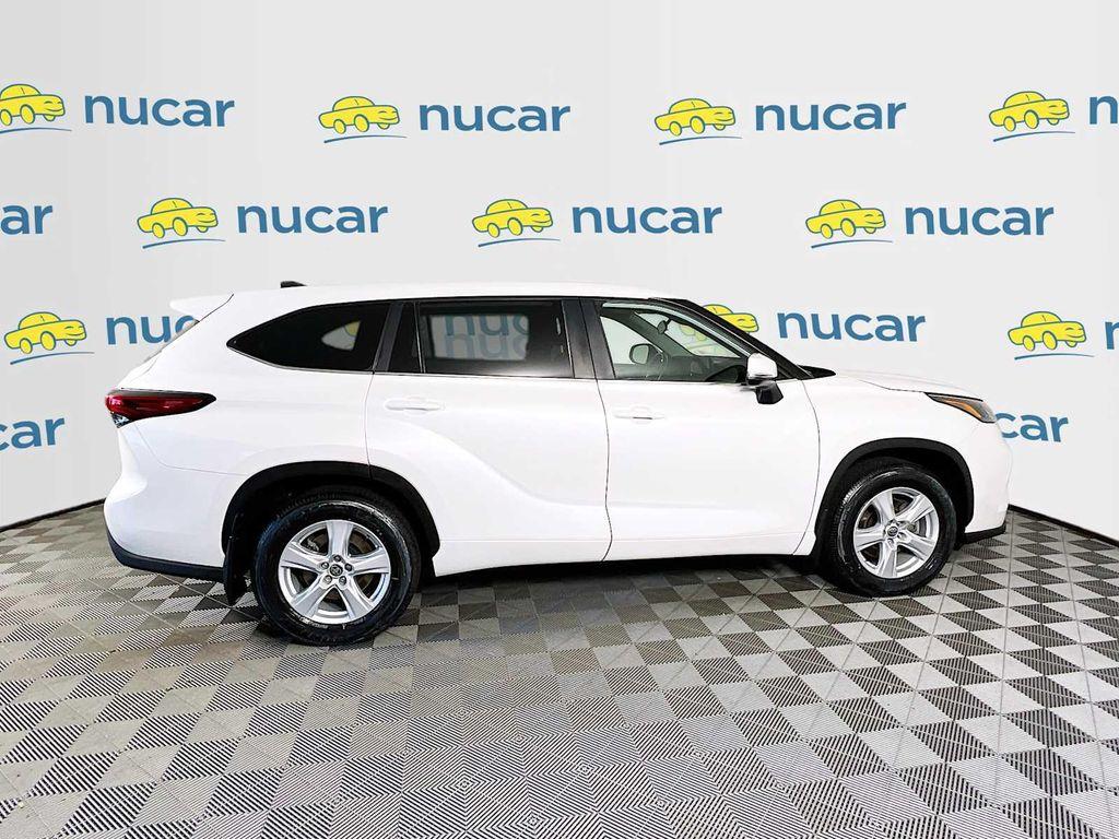 used 2023 Toyota Highlander car, priced at $29,991