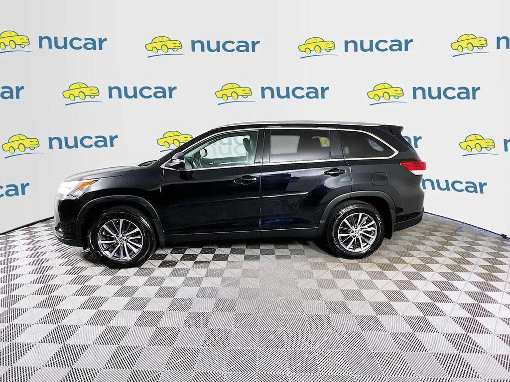 used 2019 Toyota Highlander car, priced at $28,070