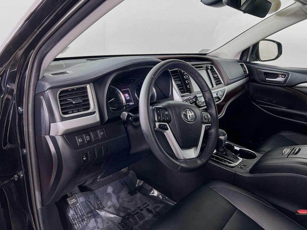 used 2019 Toyota Highlander car, priced at $28,070