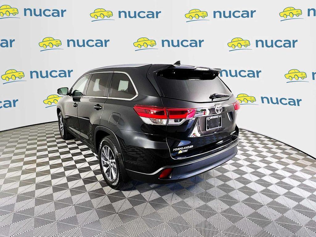 used 2019 Toyota Highlander car, priced at $28,070