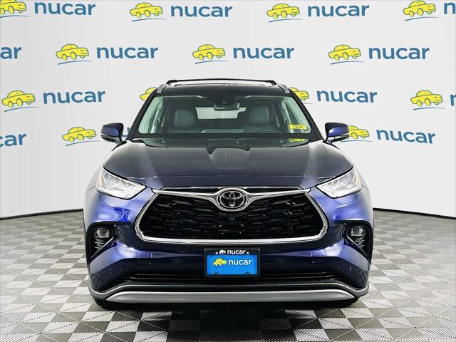 new 2025 Toyota Highlander car, priced at $52,813