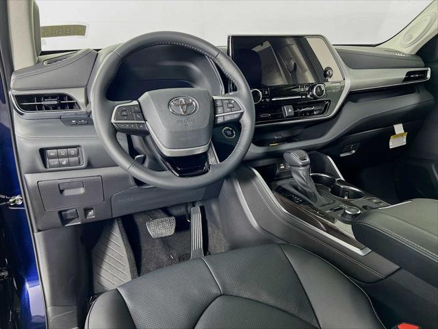 new 2025 Toyota Highlander car, priced at $52,813