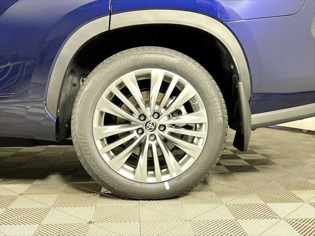 new 2025 Toyota Highlander car, priced at $52,813
