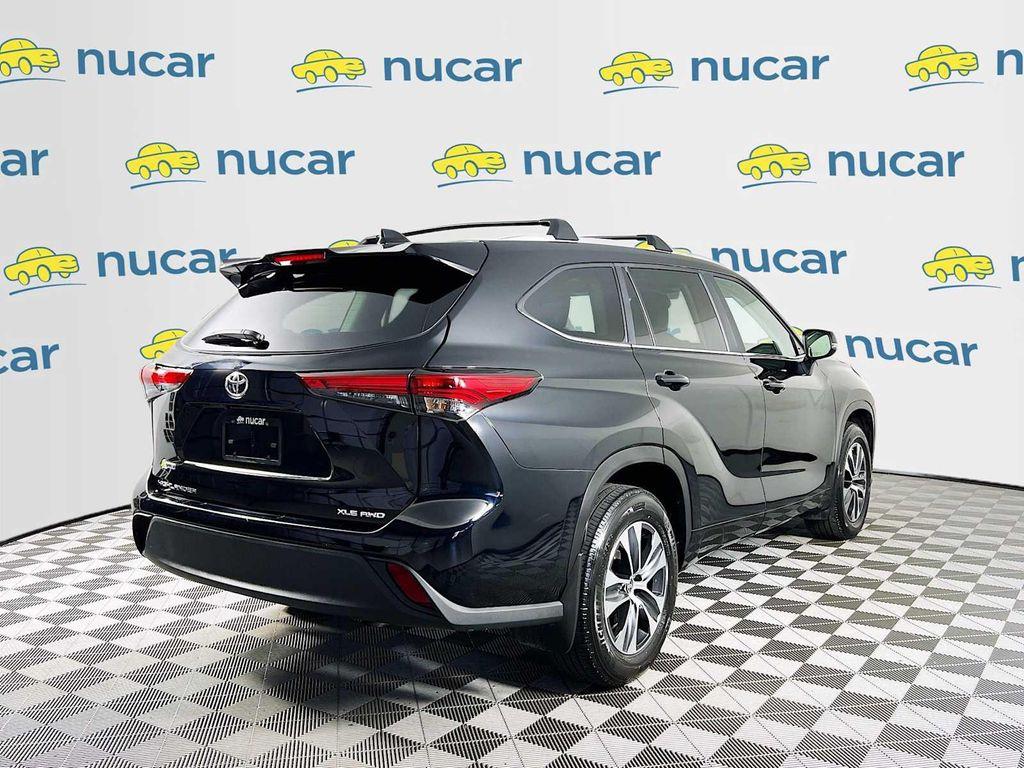 used 2023 Toyota Highlander car, priced at $38,291