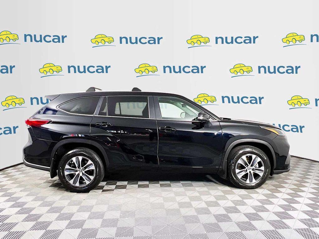 used 2023 Toyota Highlander car, priced at $38,291