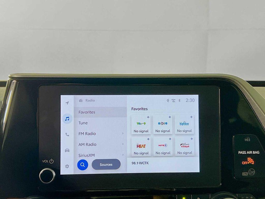 used 2023 Toyota Highlander car, priced at $38,291