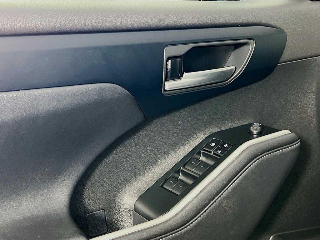 used 2023 Toyota Highlander car, priced at $38,291