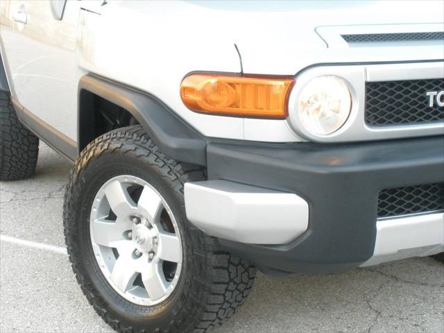 used 2007 Toyota FJ Cruiser car, priced at $13,995