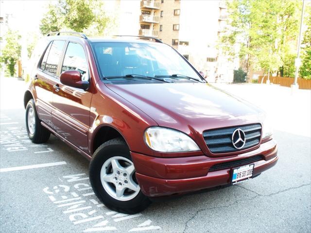 used 2000 Mercedes-Benz M-Class car, priced at $8,995