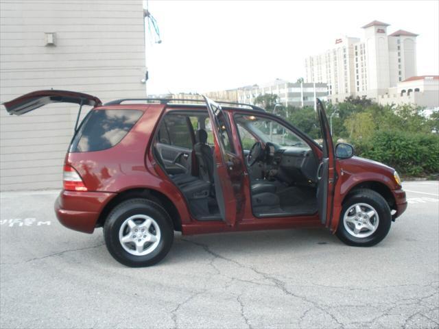 used 2000 Mercedes-Benz M-Class car, priced at $10,995