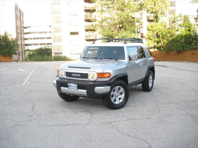 used 2007 Toyota FJ Cruiser car, priced at $15,995