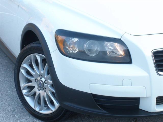 used 2009 Volvo C30 car, priced at $9,995