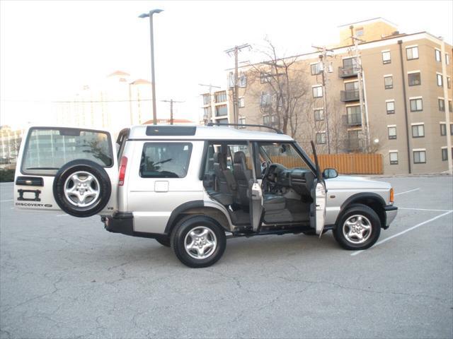 used 2000 Land Rover Discovery car, priced at $9,995