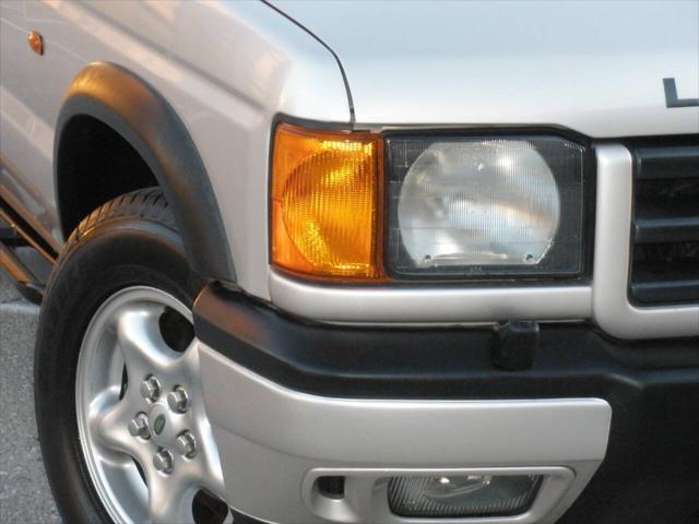 used 2000 Land Rover Discovery car, priced at $9,995