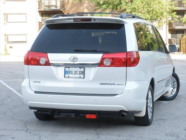 used 2006 Toyota Sienna car, priced at $8,995