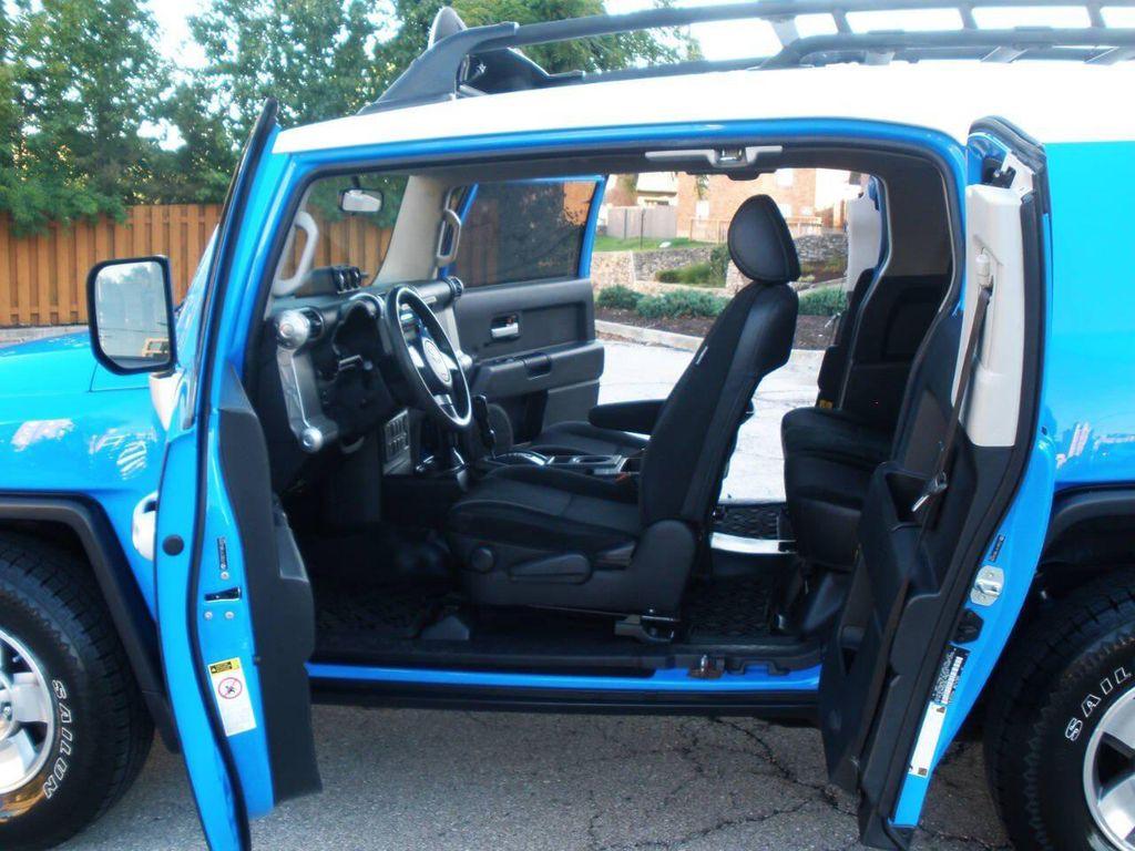 used 2008 Toyota FJ Cruiser car, priced at $15,995