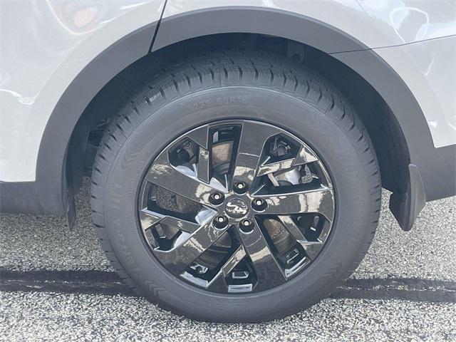 used 2023 Kia Sorento car, priced at $28,800