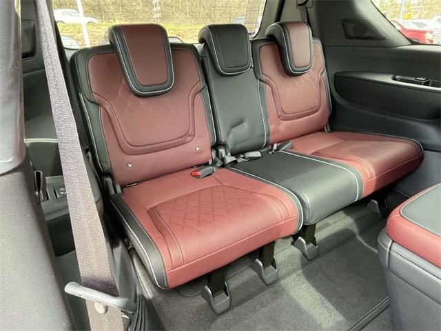 new 2025 INFINITI QX80 car, priced at $108,002