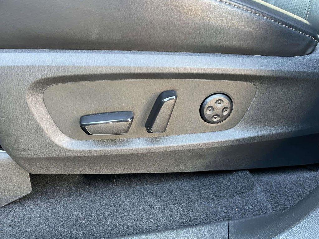 used 2025 INFINITI QX60 car, priced at $43,998