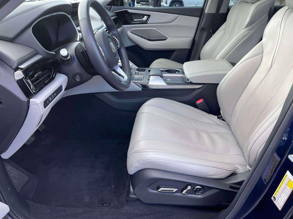 used 2023 Acura MDX car, priced at $41,998