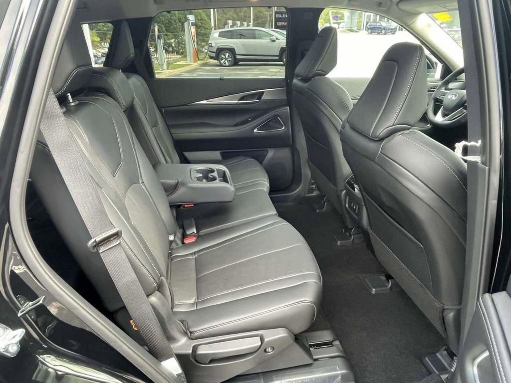 new 2026 INFINITI QX60 car, priced at $61,690