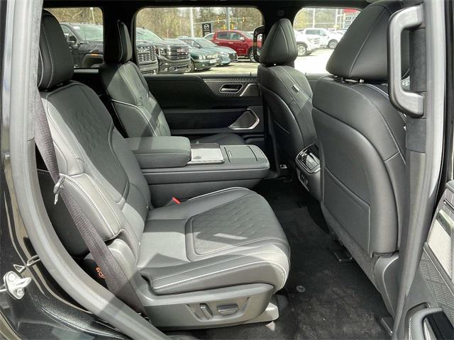 new 2025 INFINITI QX80 car, priced at $109,164