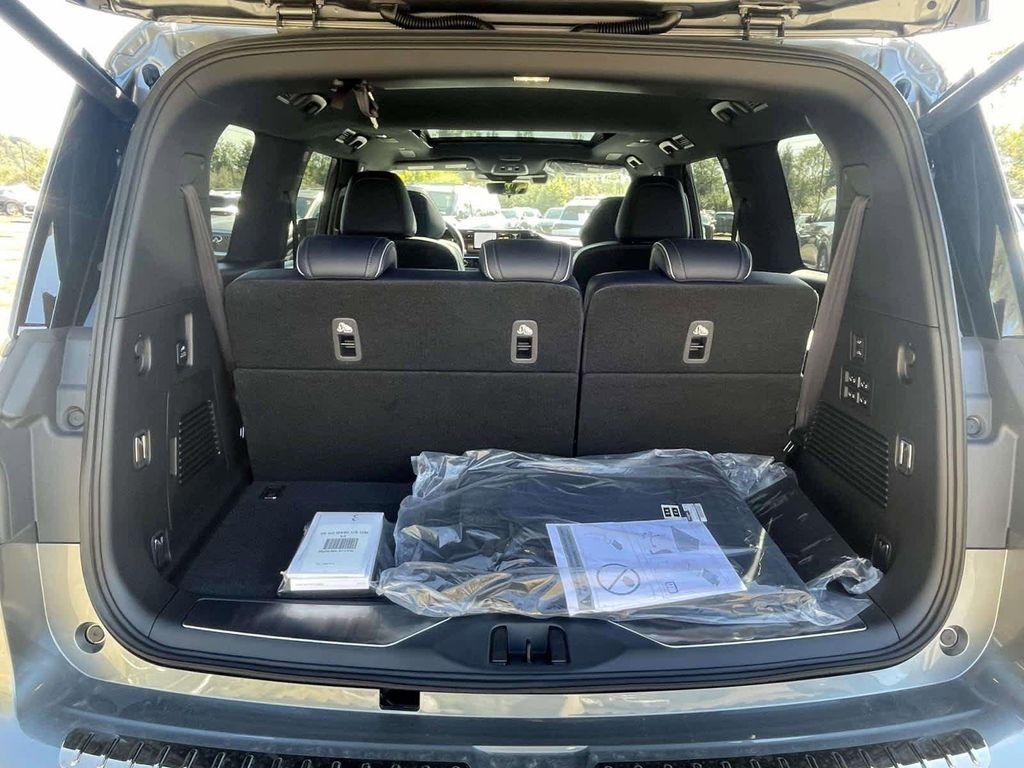 new 2026 INFINITI QX80 car, priced at $106,320