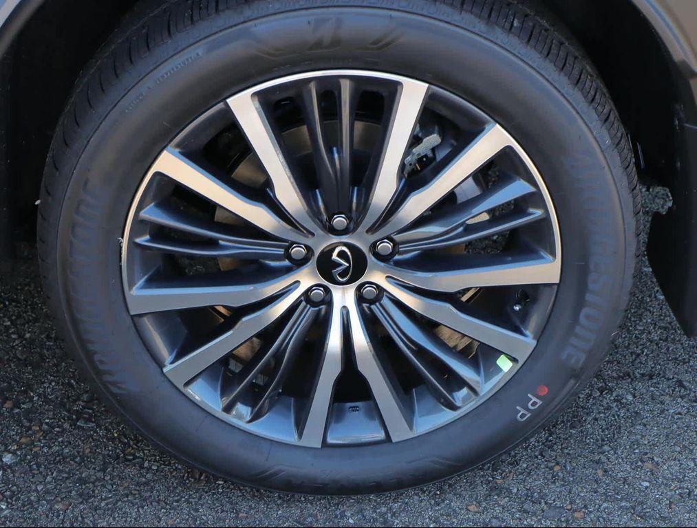 new 2025 INFINITI QX60 car, priced at $65,783