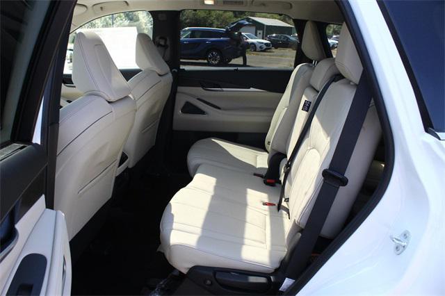 new 2025 INFINITI QX60 car, priced at $65,644