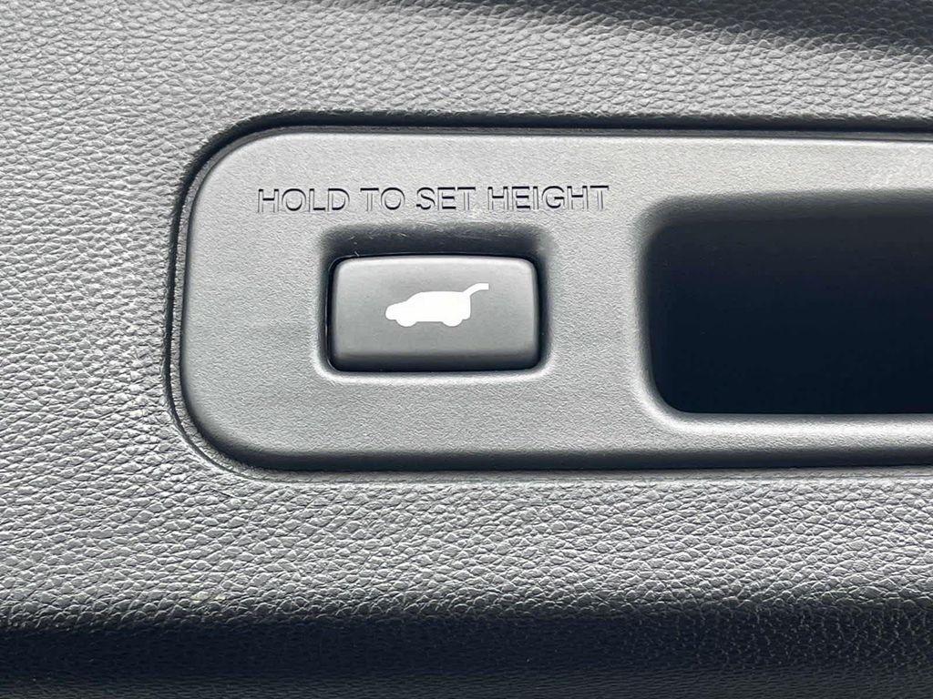 used 2023 Acura MDX car, priced at $41,498