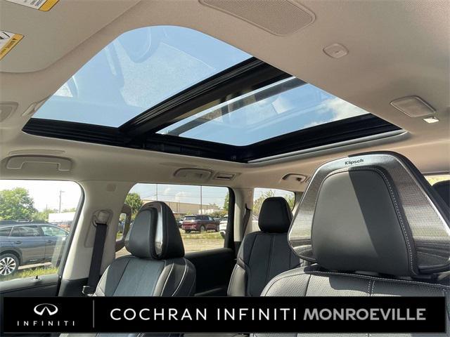 new 2025 INFINITI QX80 car, priced at $100,736