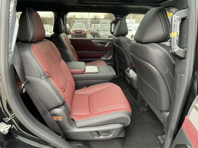 new 2025 INFINITI QX80 car, priced at $108,002