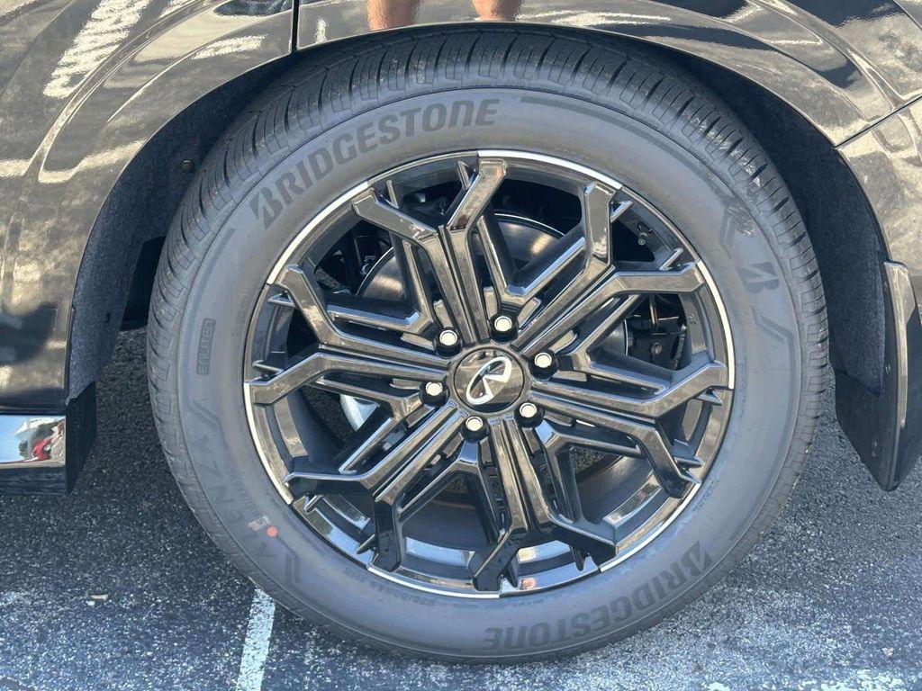 new 2026 INFINITI QX80 car, priced at $106,320