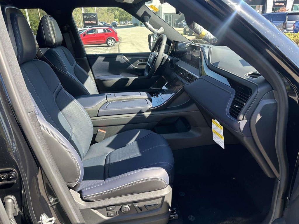 new 2026 INFINITI QX80 car, priced at $106,320