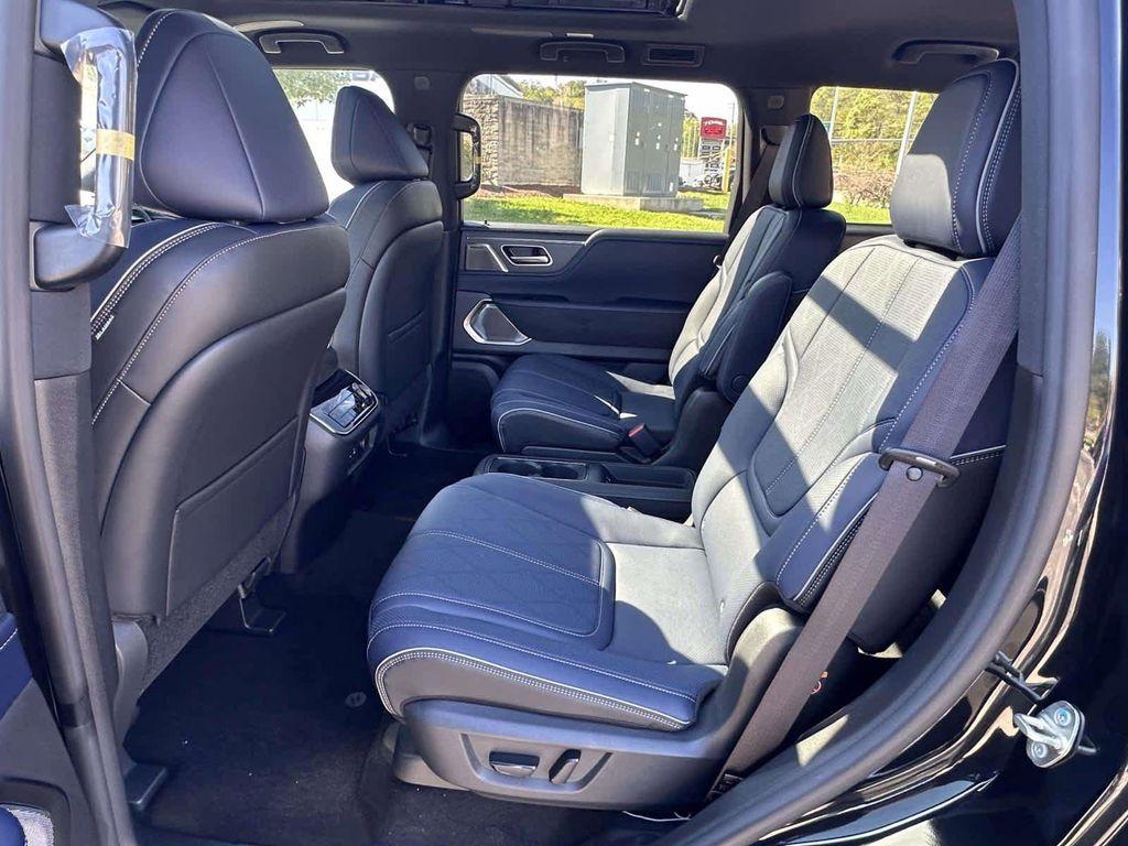 new 2026 INFINITI QX80 car, priced at $106,320