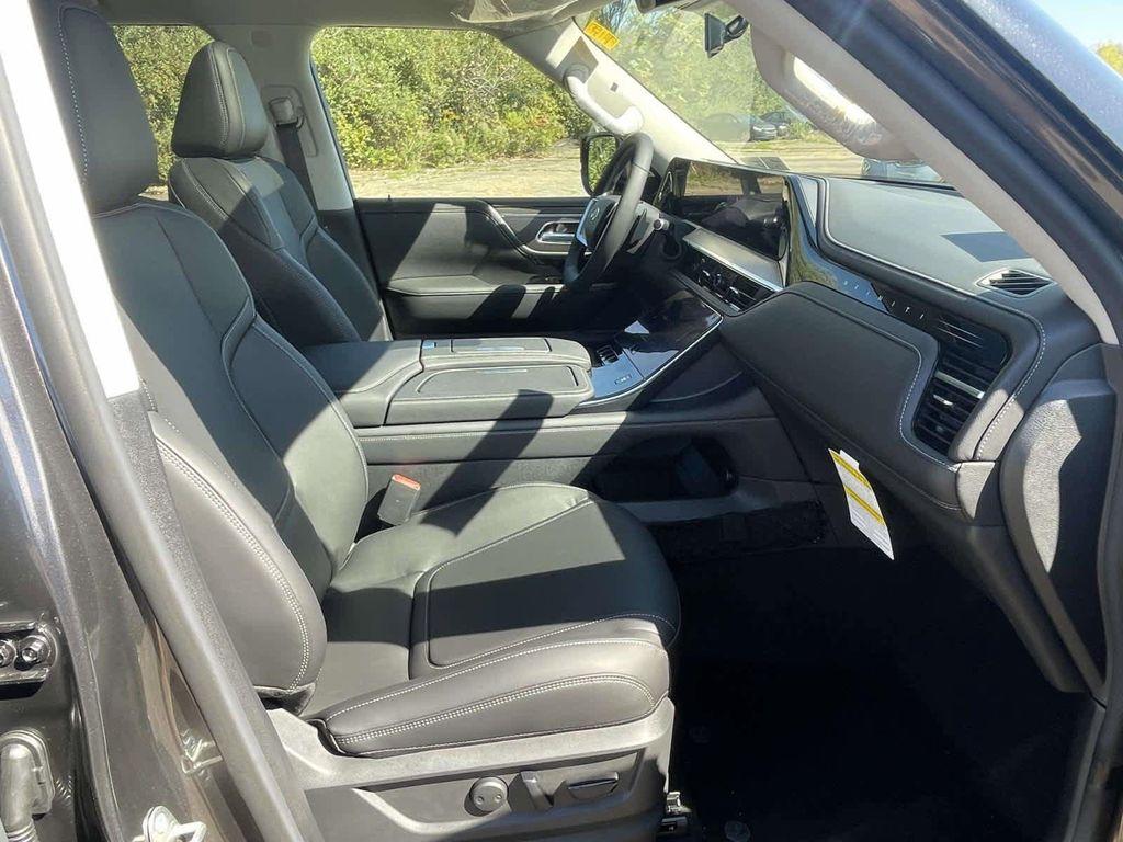 new 2026 INFINITI QX80 car, priced at $90,170