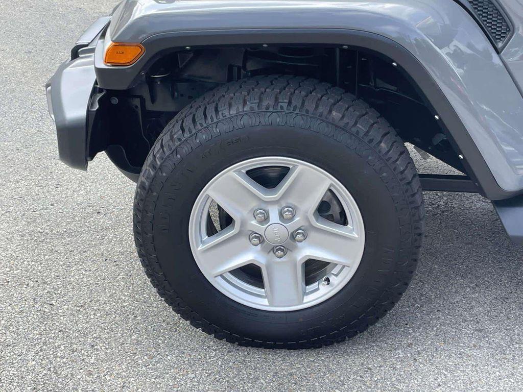 used 2022 Jeep Gladiator car, priced at $29,998