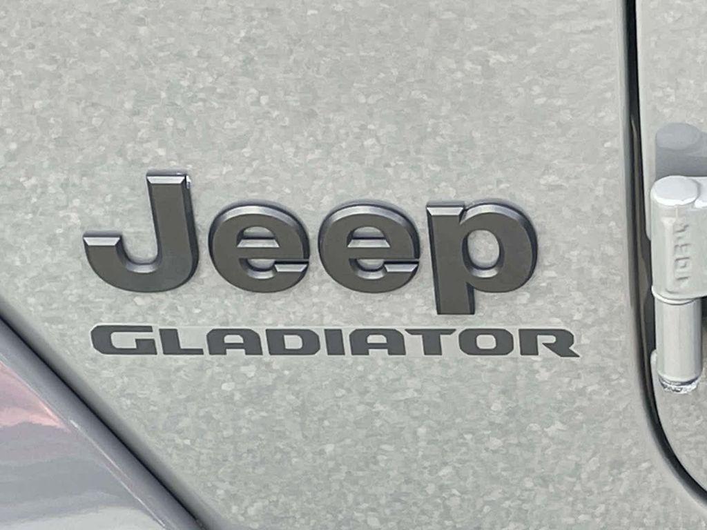 used 2022 Jeep Gladiator car, priced at $30,700