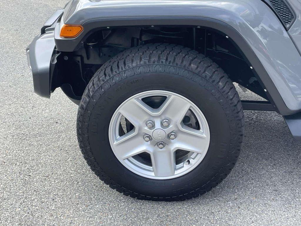 used 2022 Jeep Gladiator car, priced at $30,700