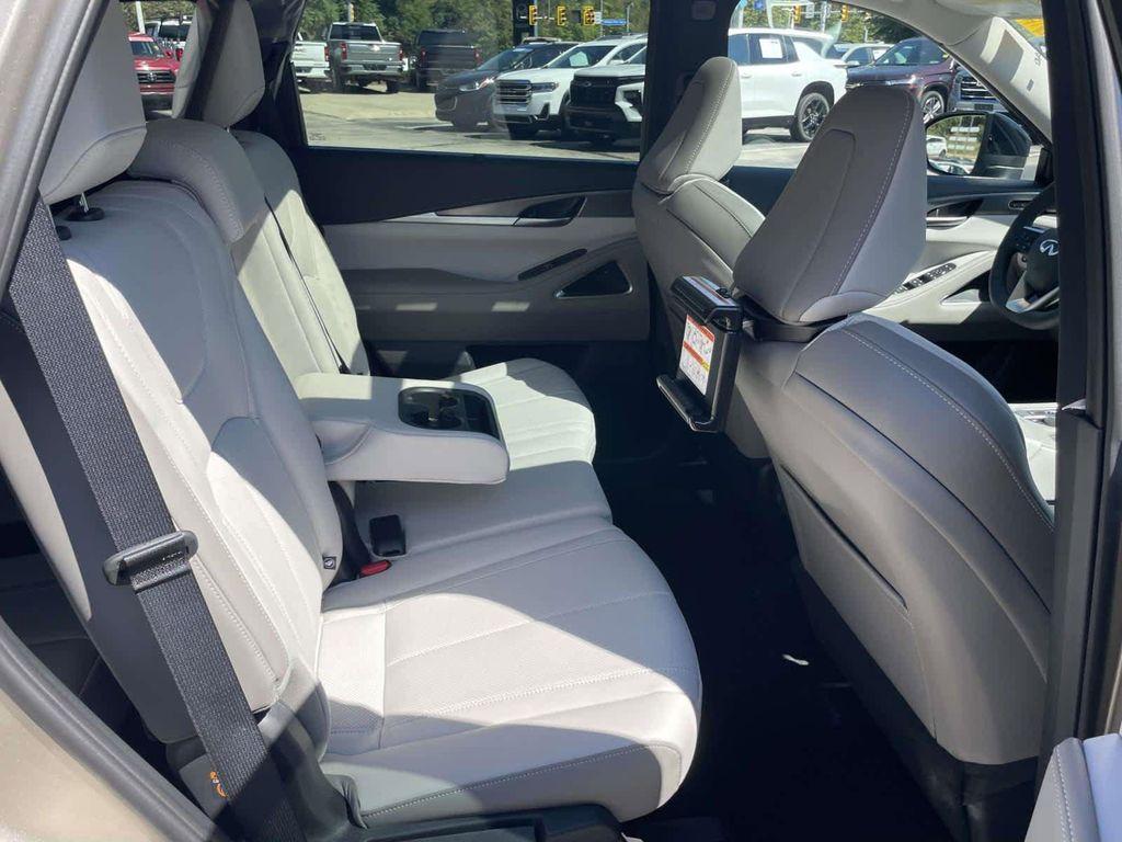 new 2026 INFINITI QX60 car, priced at $62,680