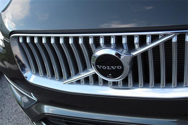 used 2022 Volvo XC90 car, priced at $40,997