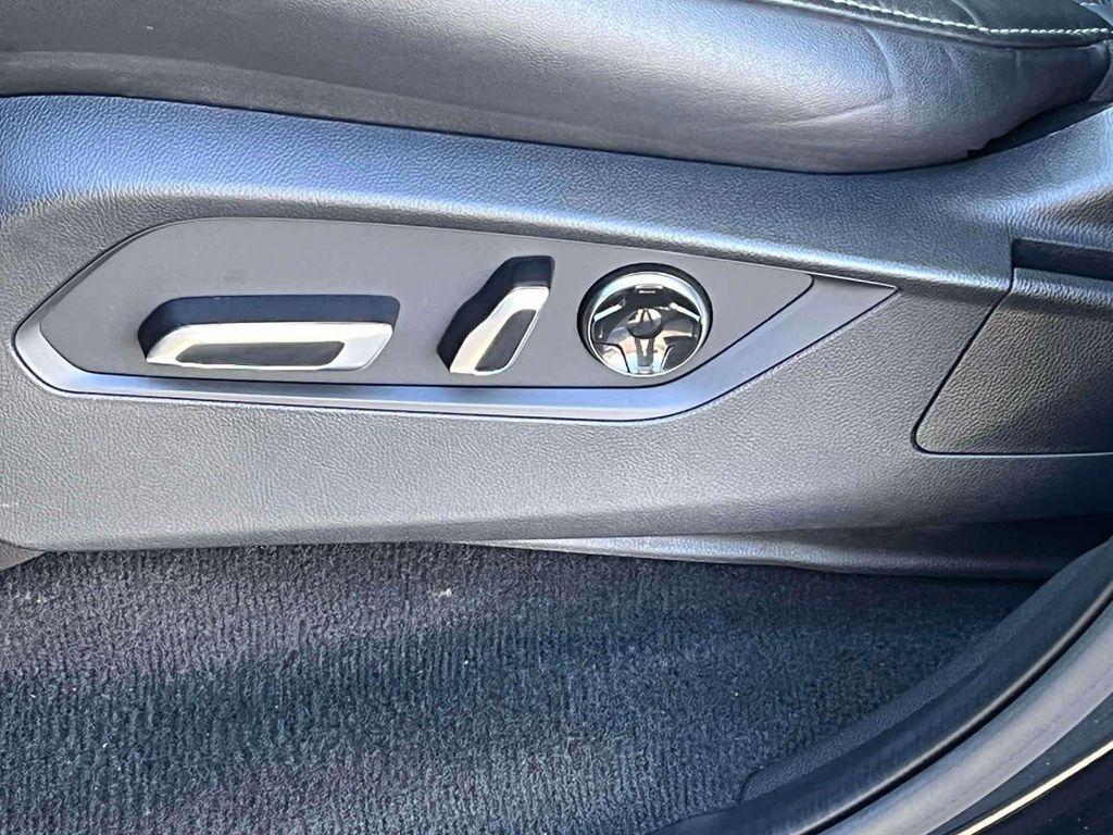 used 2022 Acura MDX car, priced at $27,998