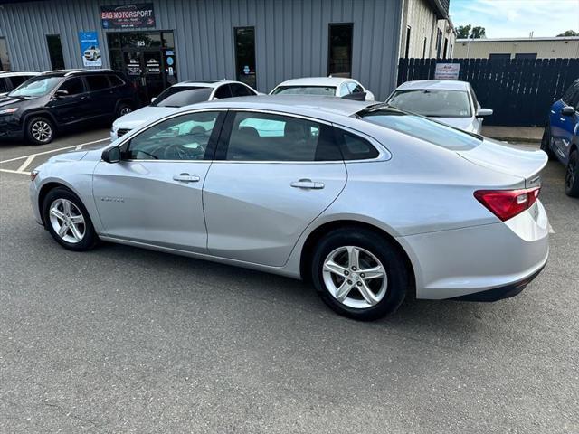 used 2019 Chevrolet Malibu car, priced at $12,995