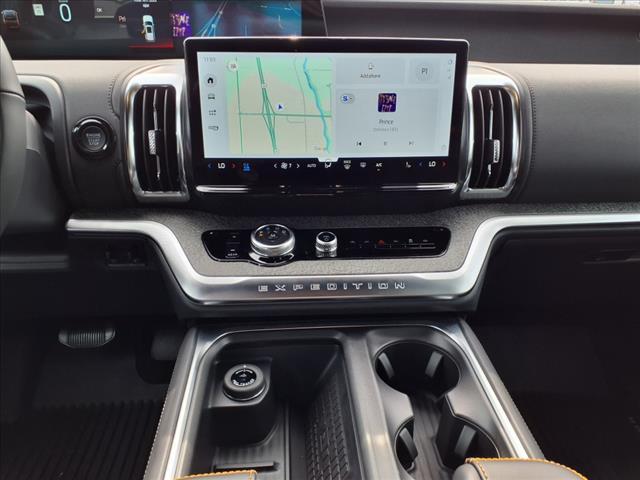new 2025 Ford Expedition car, priced at $84,610