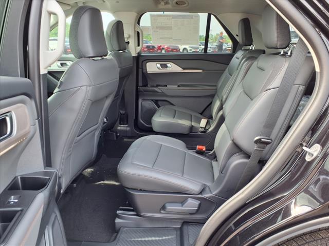 new 2025 Ford Explorer car, priced at $50,440