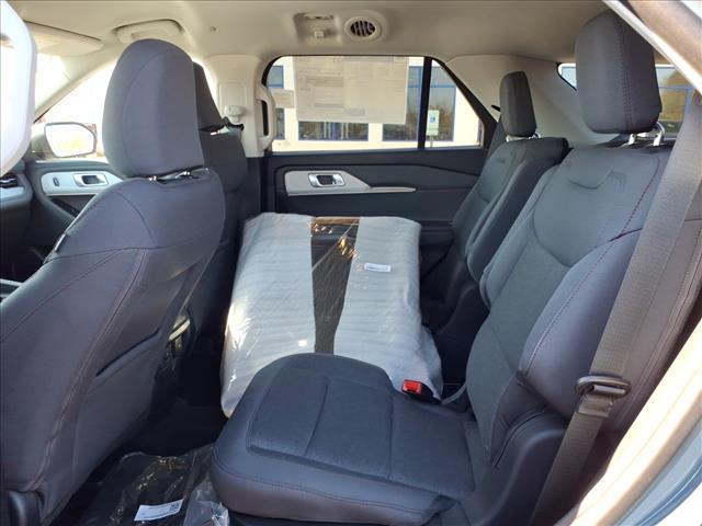 new 2025 Ford Explorer car, priced at $42,340