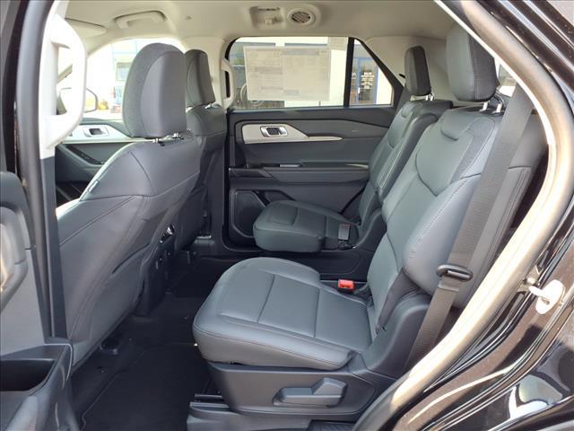 new 2025 Ford Explorer car, priced at $47,015