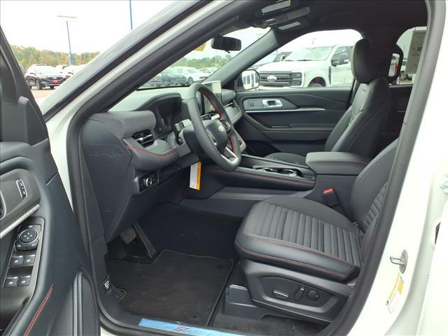 new 2025 Ford Explorer car, priced at $50,425