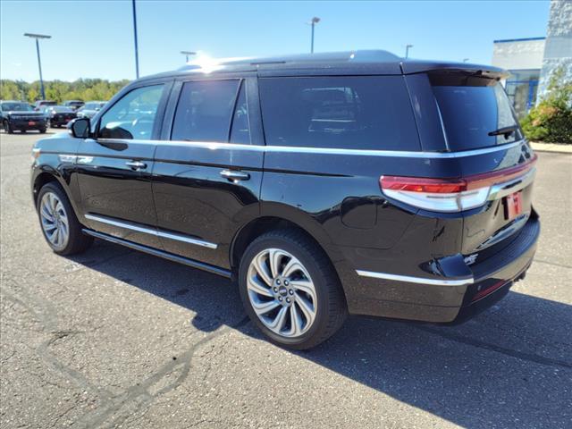 used 2022 Lincoln Navigator car, priced at $59,135