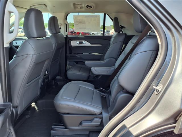 new 2025 Ford Explorer car, priced at $48,965